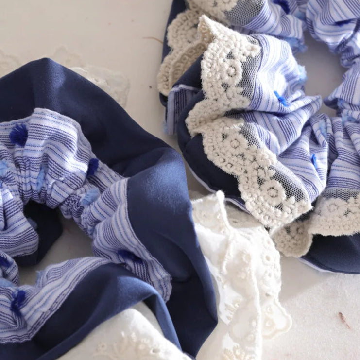 Mist Lace Scrunchie Hairband