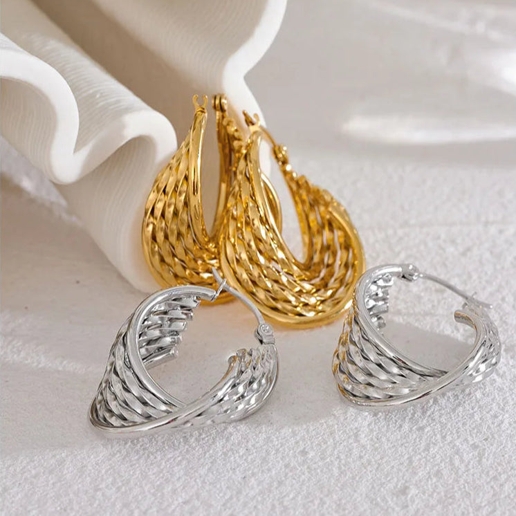 Twist Voltage Hoops