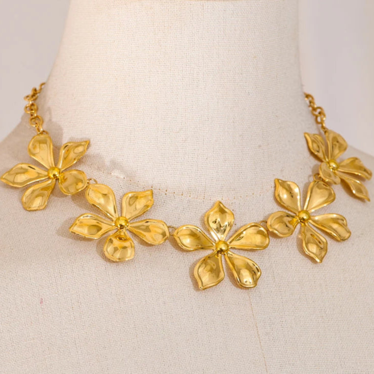 Petal Grace Collar Necklace