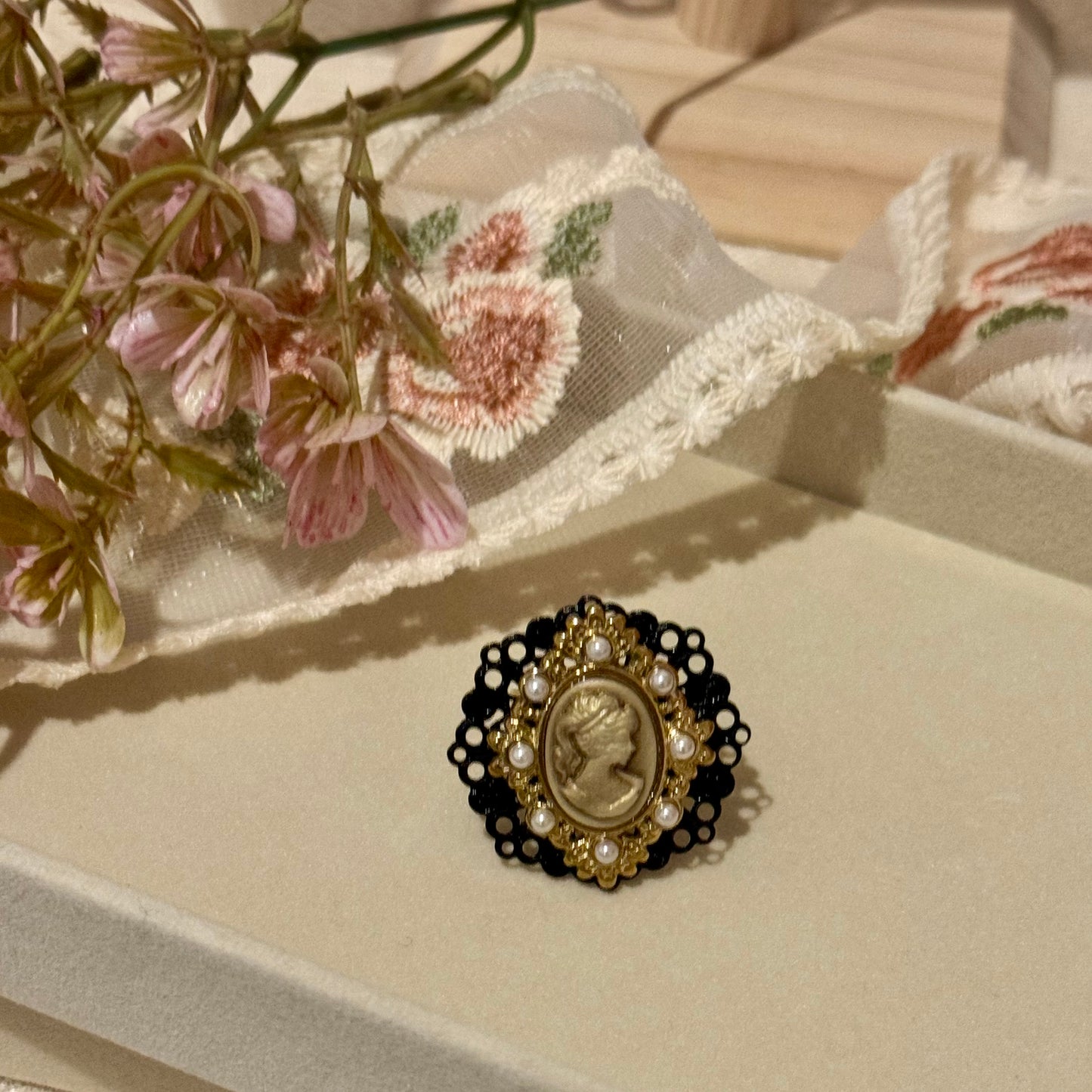 Cameo Oval Ring