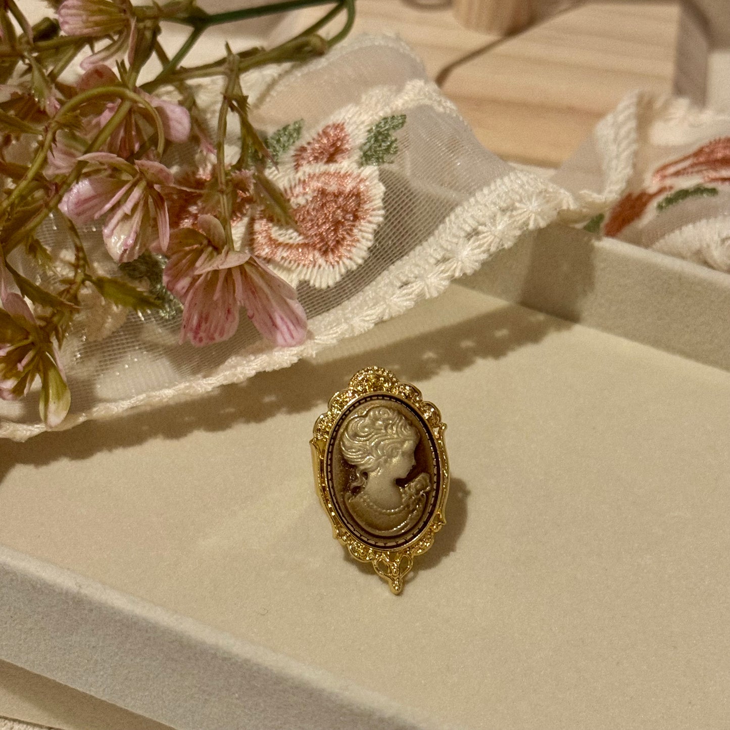 Cameo Oval Ring