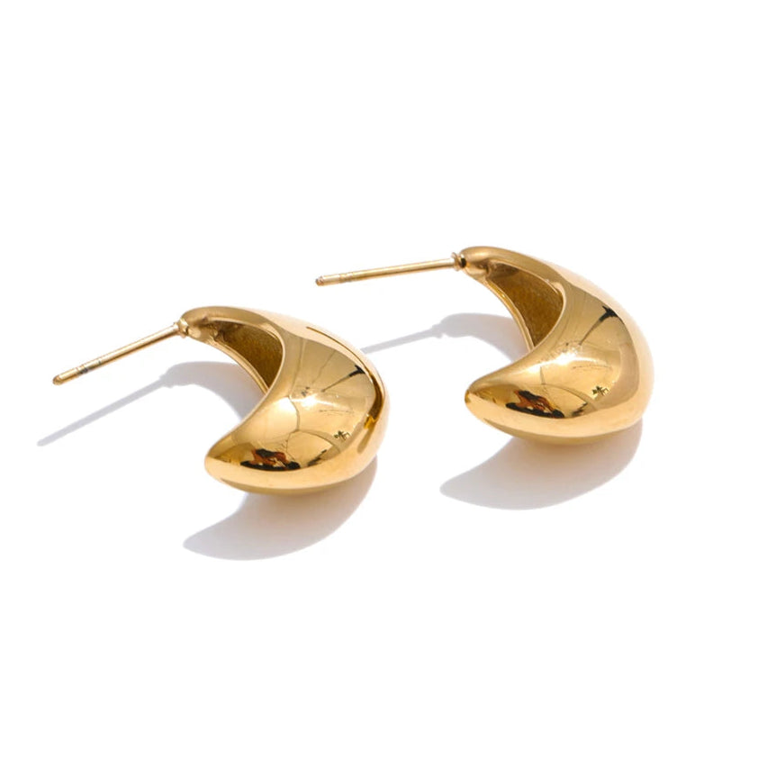 Half Empty C-Shape Smooth Metal Earrings