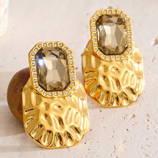 The Grey Relic Square