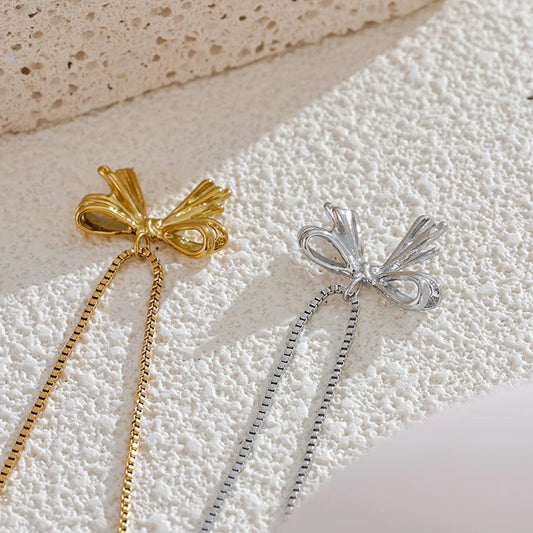 Bowknot Small Pendant Necklace