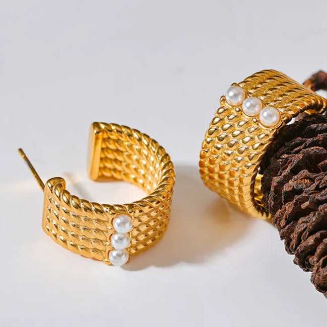 Wide Geometric Pearl Hoop Style