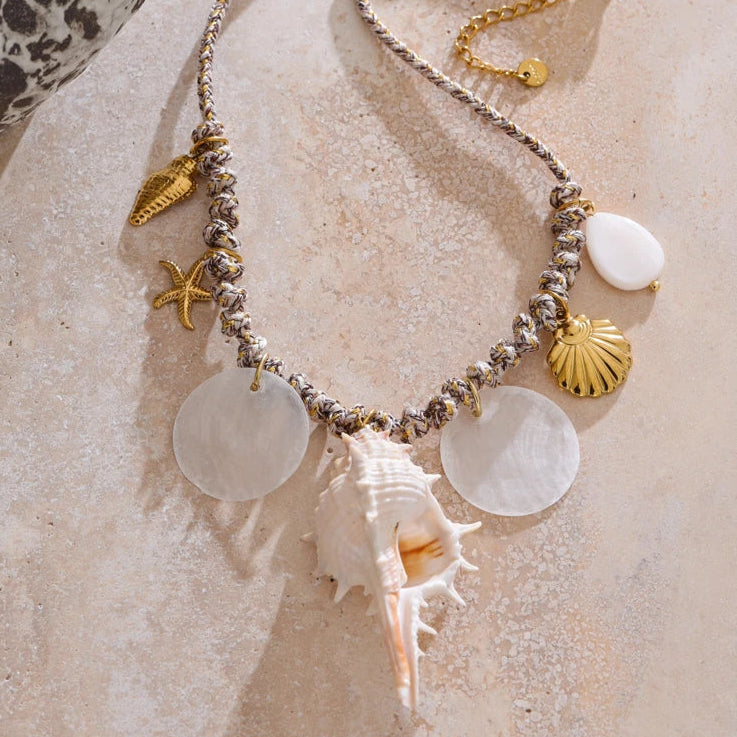 Seashell Embrace Pendant Necklace