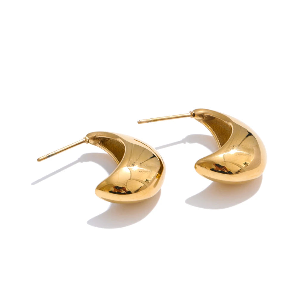 Half Empty C-Shape Smooth Metal Earrings