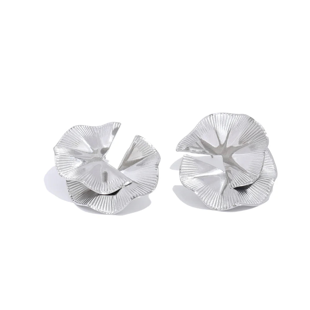 Daisy Luxe Studs