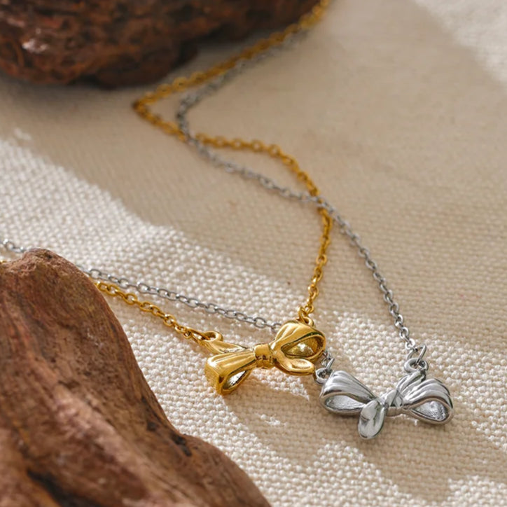 Chic Bow Charm Necklace