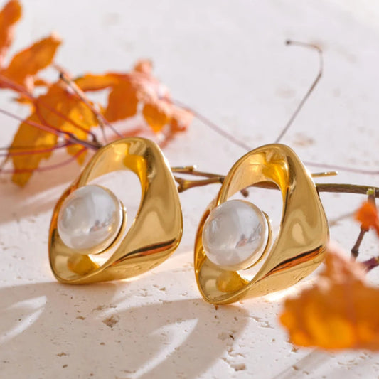 Yumi Irregular Pearl Earrings
